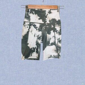 -`♡´- Free! Sage Collective Cloud-Print Everyday Shorts Size XS